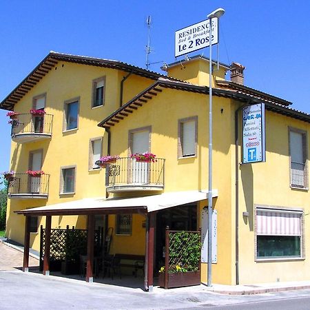 Albergo Le 2 Rose San Severino Marche Bagian luar foto