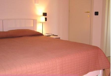 Albergo Le 2 Rose San Severino Marche Bagian luar foto